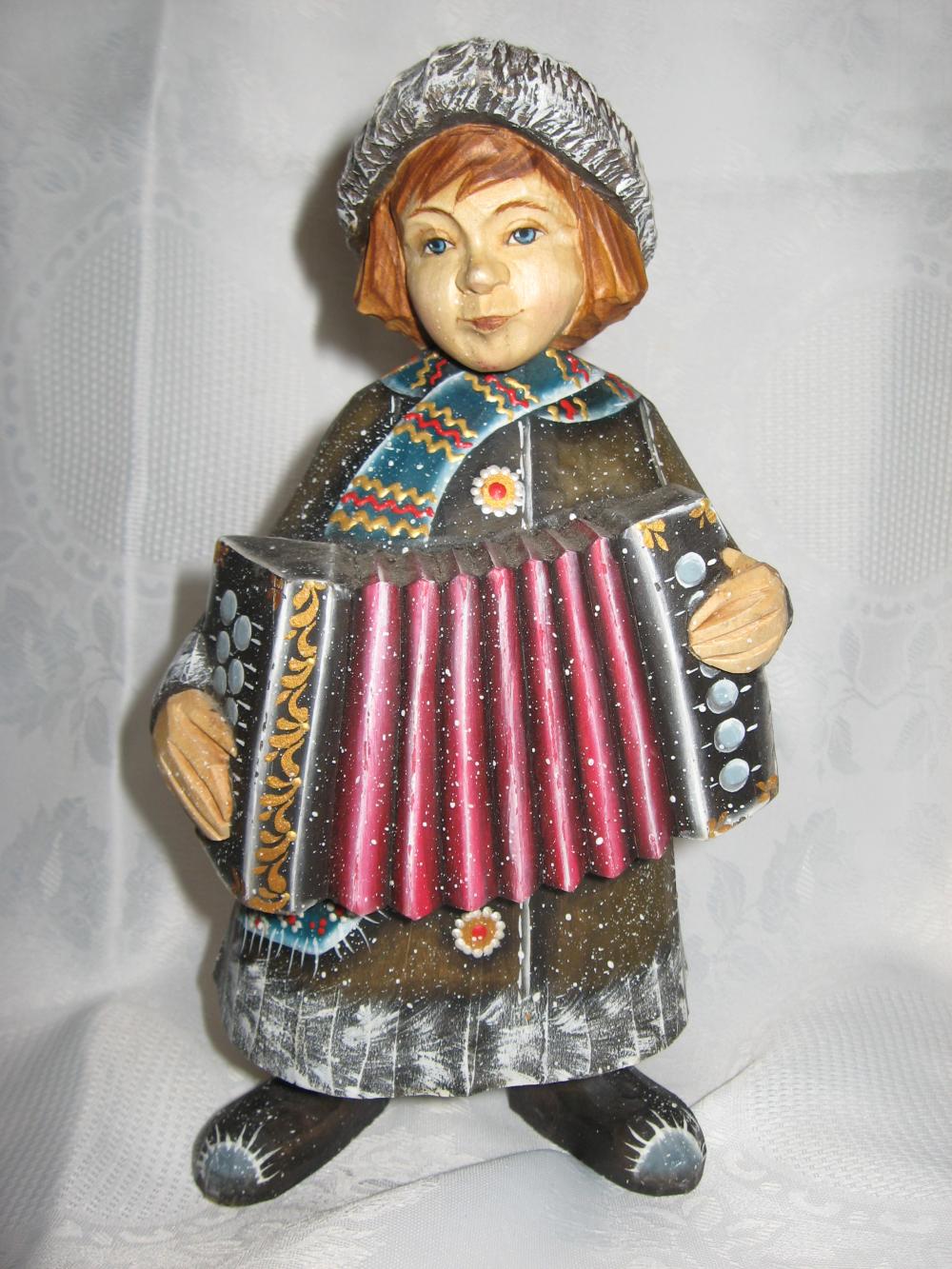 boy with accordeon